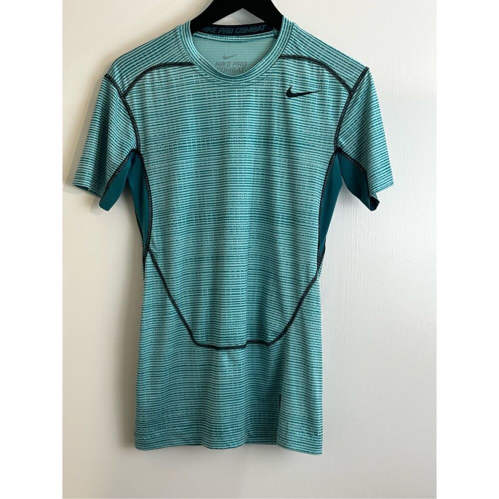 Nike Pro Combat size M dri-fit  fit compression shirt